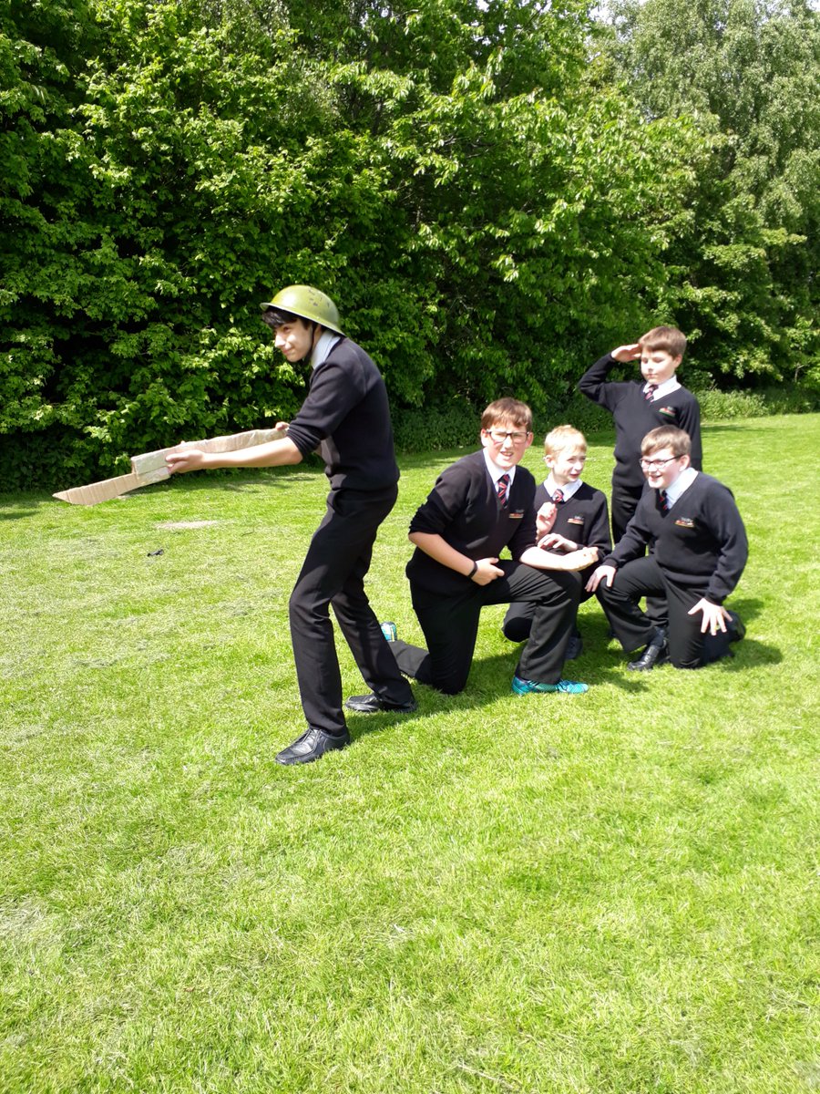 TrinityEngDept's tweet photo. 9Y2 were exploring the imagery, emotions and ideas in Ted Hughes' 'Bayonet Charge' with Miss O'Brien on the field today.
A great reenactment; improved knowledge and great fun had by all. #successfullesson #poetryrocks https://t.co/NUebMdTAJL