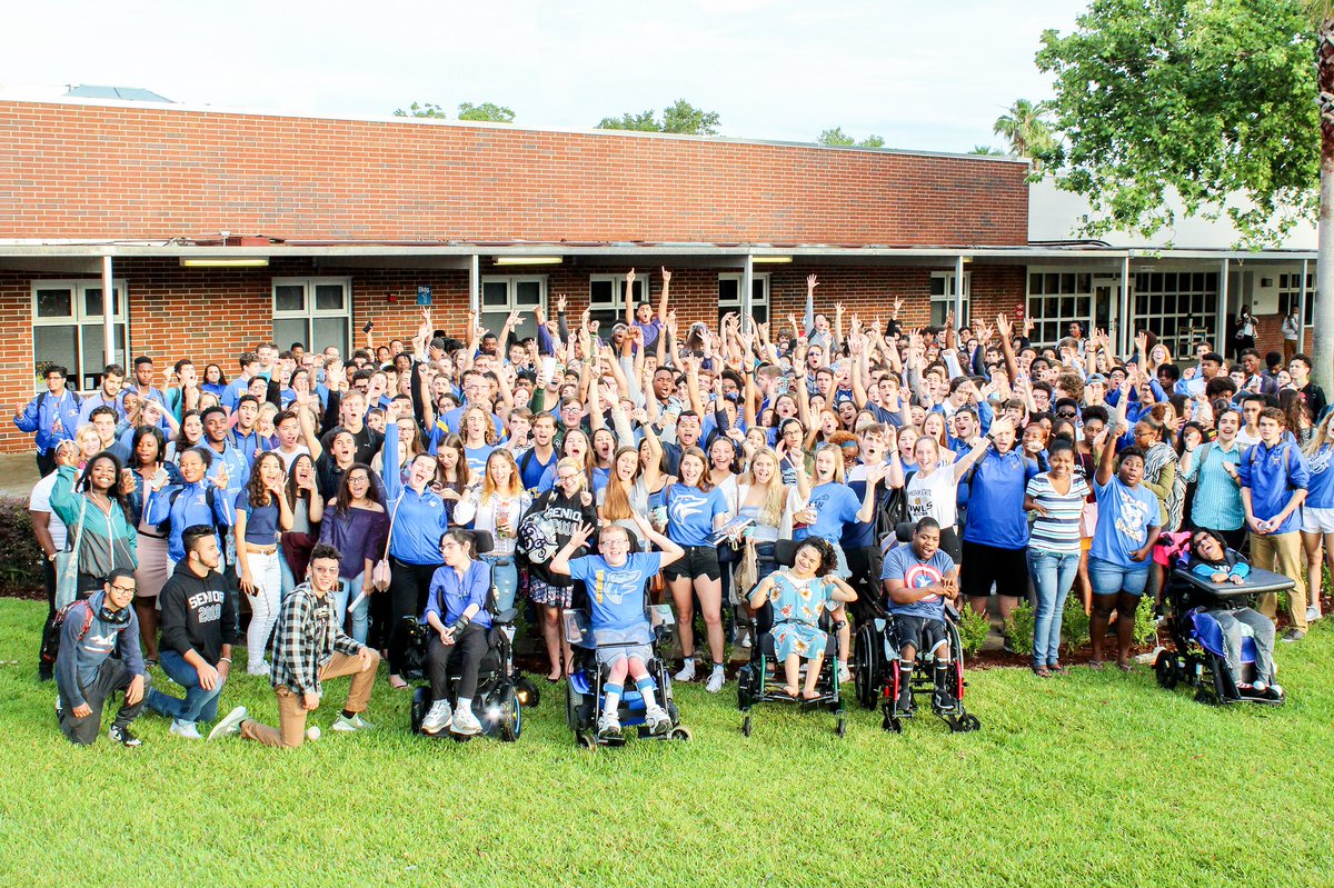 LymanHighSchool's tweet photo. Seniors last day 2018. Alma Mater in the Courtyard, Senior Picture at the Greyhound, Grad Meeting, and off they go (oh yeah, and a test somewhere in there)! We will miss you Class of 2018! #WeAreLyman @hounds2018 #BuhBye https://t.co/B2mQfnaPqH