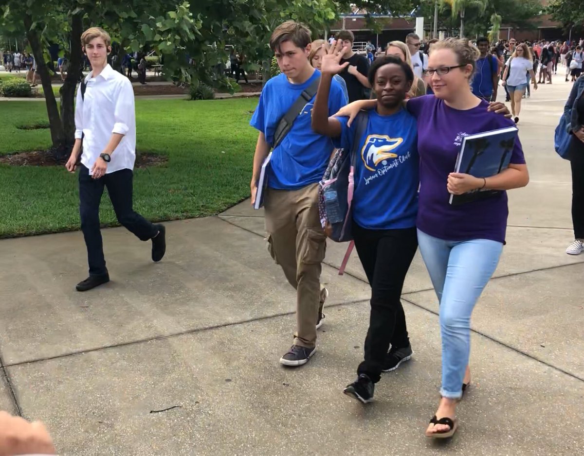 LymanHighSchool's tweet photo. Seniors last day 2018. Alma Mater in the Courtyard, Senior Picture at the Greyhound, Grad Meeting, and off they go (oh yeah, and a test somewhere in there)! We will miss you Class of 2018! #WeAreLyman @hounds2018 #BuhBye https://t.co/B2mQfnaPqH