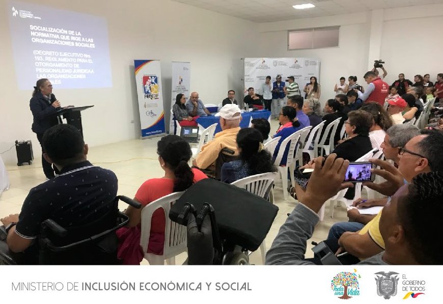 DHumanoEc's tweet photo. Ministra @berecordero en la apertura de jornada de capacitación orientada a personas con discapacidad socializa normativa que rige a las organizaciones sociales. En el marco del convenio @InclusionEc - @FENEDIF1 #MiesEnManabí https://t.co/v0oGCO6u6d