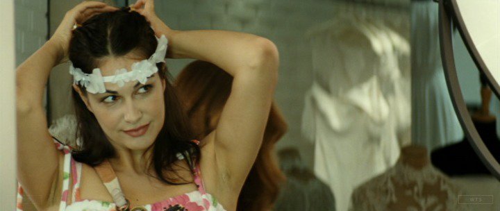 Héléna Noguerra was born on this day 49 years ago. Happy Birthday! What\s the movie? 5 min to answer! 