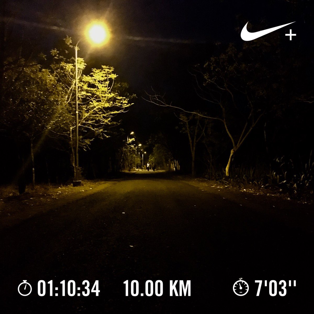 Nithin's tweet photo. Just another 10 km at 140 BPM.
#Runners360 #tcsw10k2018 #training #180method #HRbasedrun #FML #eveningrun #nightrun #nikeplus #nikerunning #werun2018 #werunkalaburagi https://t.co/wp9m0eckbt