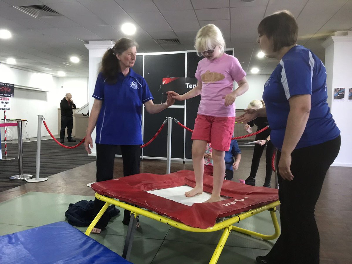 BywnIachCymru's tweet photo. Cyfres VI Nam Golwg Chwaraeon Gogledd Cymru wedi croesawy dros 250 o bobl i @VenueCymru 

@BywIachGwynedd @CyngorGwynedd @sport_wales @dsw_news @DisabilityWales @wales_golf @SegontiumJudo @GDCorpNews @ArrivaTW @Mon_Actif @visitsnowdonia @PAA_TOP @GoalballUK @BangorGym https://t.co/X8e804qSAZ