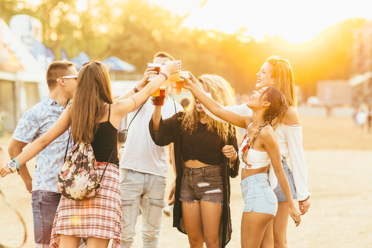 IndianaOnTap's tweet photo. Rushville's first major craft beer, wine &amp; spirits fest is coming to the beautiful Riverside Park on July 14th! Unlimited samples available from over 20 Indiana craft breweries, wineries and distilleries! Discounted tickets available for a limited time at https://t.co/mfYotr9NpI! https://t.co/06k1NFMjPC