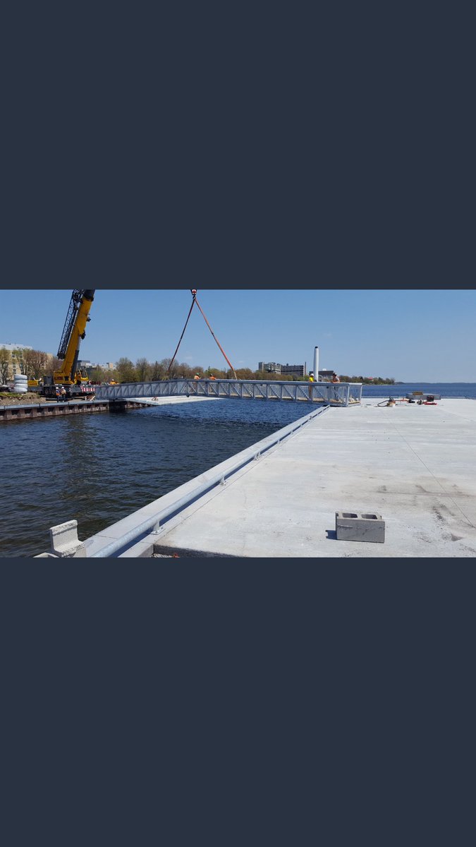 waterkeepermark's tweet photo. So great to see @cityofkingston installing the Gord Downie Pier on waterfront in front of @queensu An incredible beacon for Great Lakes restoration &amp; connection #Swimdrinkfish https://t.co/ZkKI1RVXHc