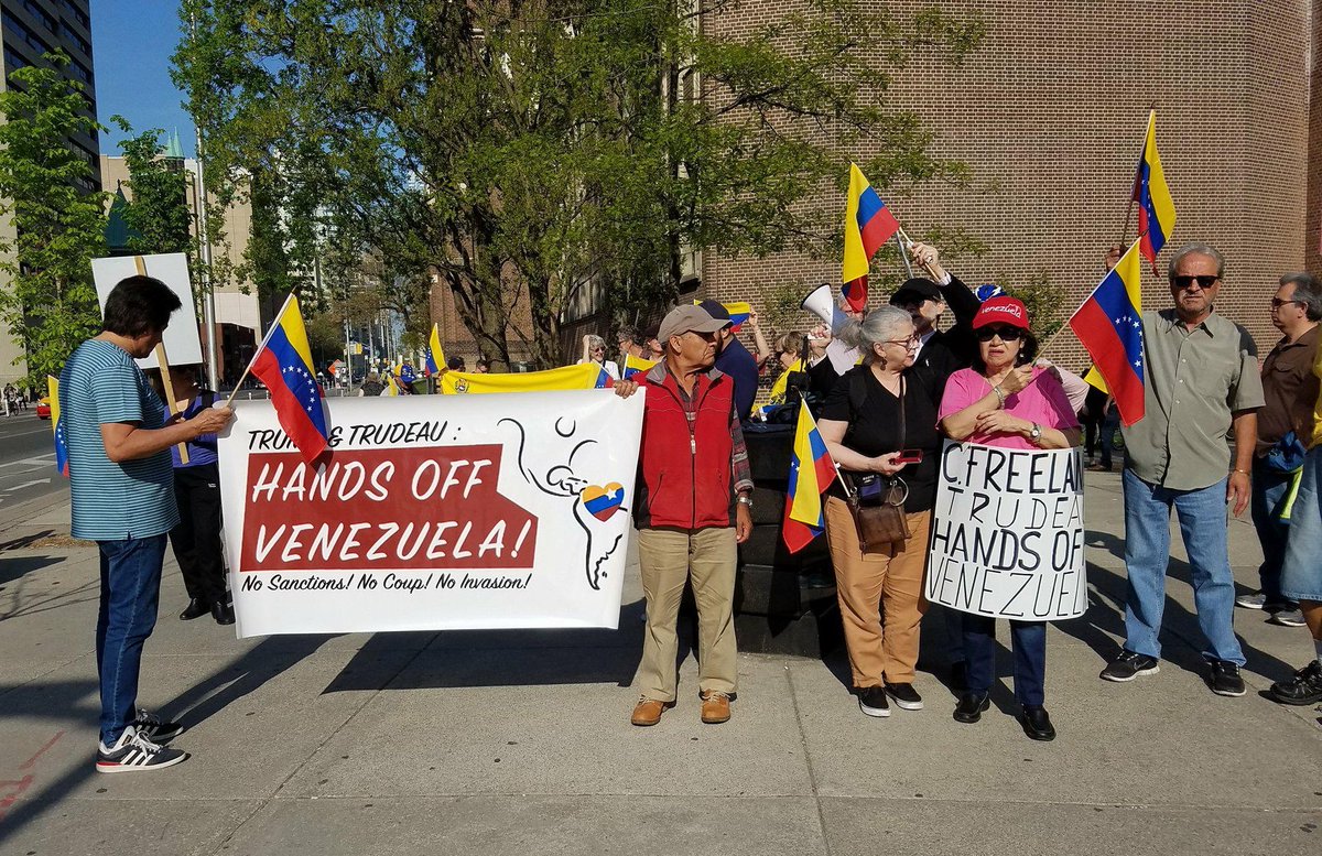 hcpdf's tweet photo. Venezuelan citizens &amp; Canadians demanded "Canadian Gov must rescind sanctions on Venezuela &amp; respect Elections!" #HandsOffVenezuela https://t.co/NzfR9gUb45