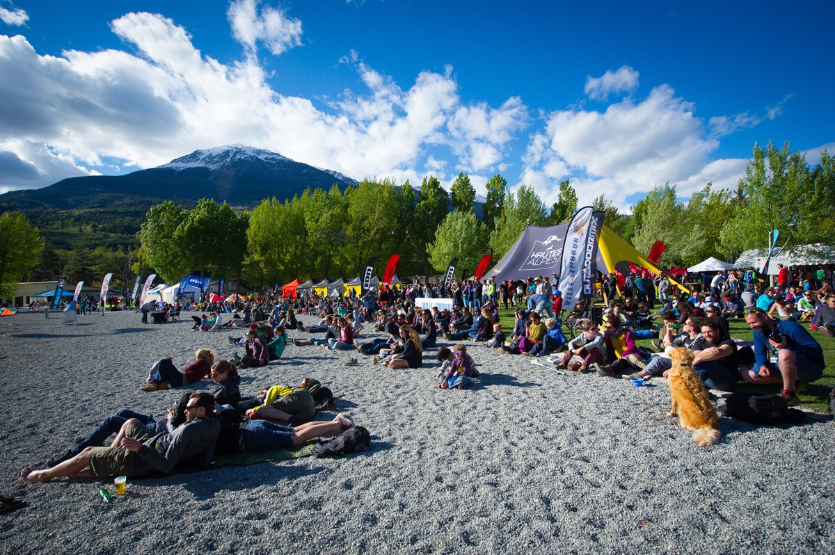 CRT_RegionSud's tweet photo. 📍Direction #Embrun ce week end pour l’@OutdoormixFest sur les rives du Lac de Serre-Ponçon 🧗‍♀️🎸#RideandParty #concerts #OMF2018  #Outdoormixfestival https://t.co/tckuEsUFeq