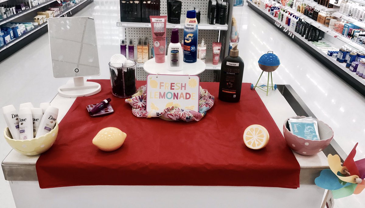 It's Friday!!! Time to get our sample on! Come see me this weekend to try some fabulous beauty products! Still spend $20 in beauty and get a $5 gift card thru tomorrow! #freemoney #easypeasylemonsqueezy #samples #targetbeauty <a href="/OneEyedLance/">Lance Leithead</a>  @ContrucciJoe <a href="/4everettMark/">Mark.Everett</a> <a href="/csereius/">Lacy Csere</a>