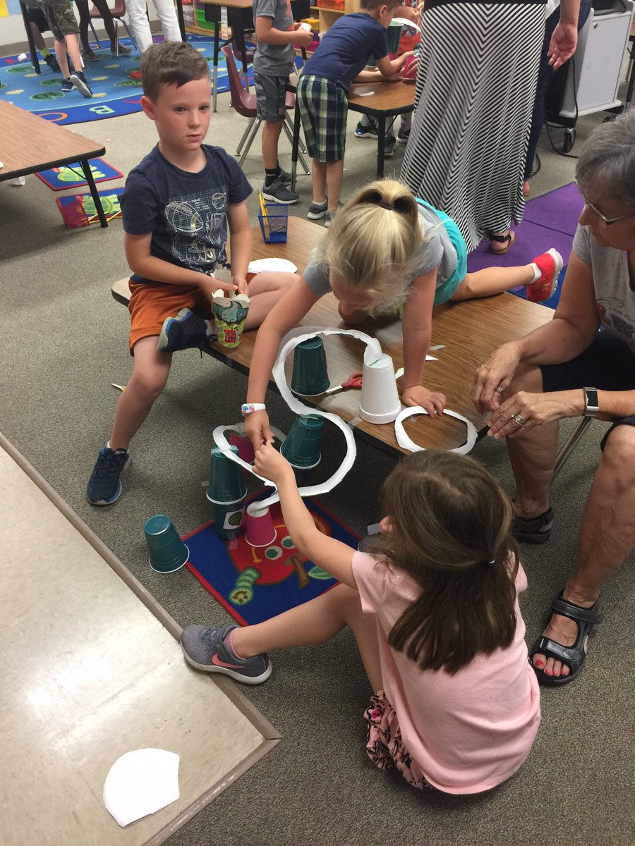 BushQUEST's tweet photo. Exploring principles of force and motion and much more in Kindergarten this morning!
#jointminds #opportunities #goinplaces https://t.co/JiqI2KiO3b