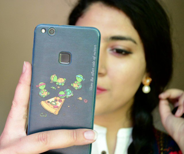 sherrykbblogger's tweet photo. My Phone cover shows pretty much what everyone's feeling right now! 😂
Ramzan Mubarik Everyone! Hope your roza went well.
-Also looking for new pages/insta stores for phone covers. Let me know if you know any.
#ramzan #ramadan2018 #phonecase #PhoneGram #phonecase https://t.co/rsH9aBiTb9