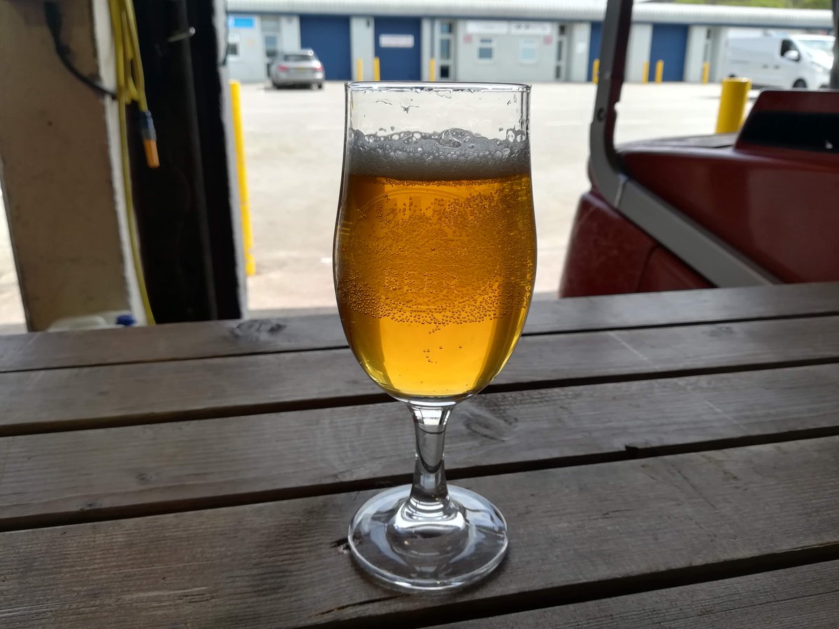 CSBeerBar's tweet photo. Open until 7pm tonight with fresh Coastal Brewery Poseidon Extra and Mosaic Gold on cask, plus keg Coastal Triton, Mother Earth Say When IPA, St Feuillien Cuvee de Noel and Floreffe Blonde, as well as our huge stock of bottles from around the world. https://t.co/Zfmq24QR09
