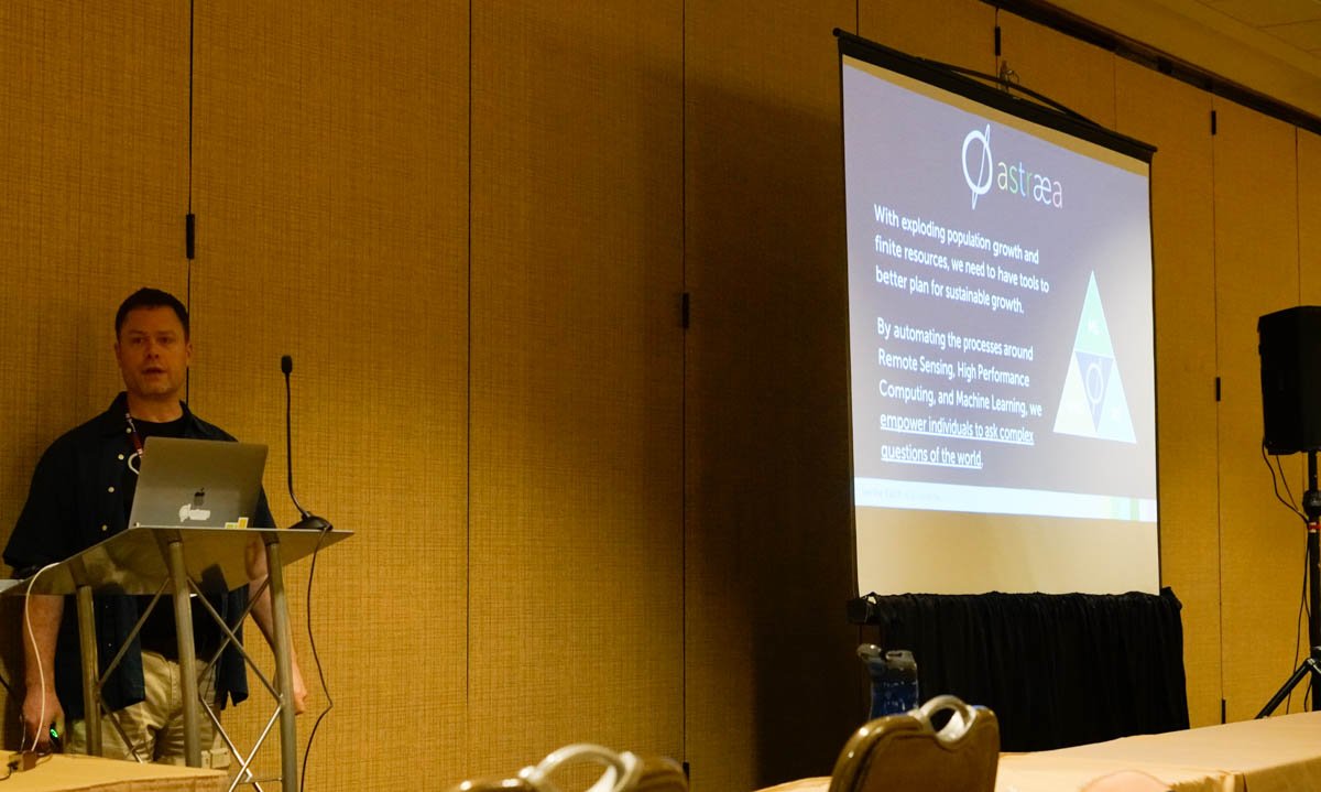 Slides for Simeon Fitch's #FOSS4GNA talk are available:  slideshare.net/AstraeaInc/ras…  <a href="/metasim/">Simeon Fitch</a> <a href="/foss4gna/">FOSS4G North America</a> <a href="/foss4g/">FOSS4G 2024 | https://fosstodon.org/@foss4g</a> #MachineLearning #RasterFrames 
 📷: <a href="/billyhunt/">billyhunt</a>