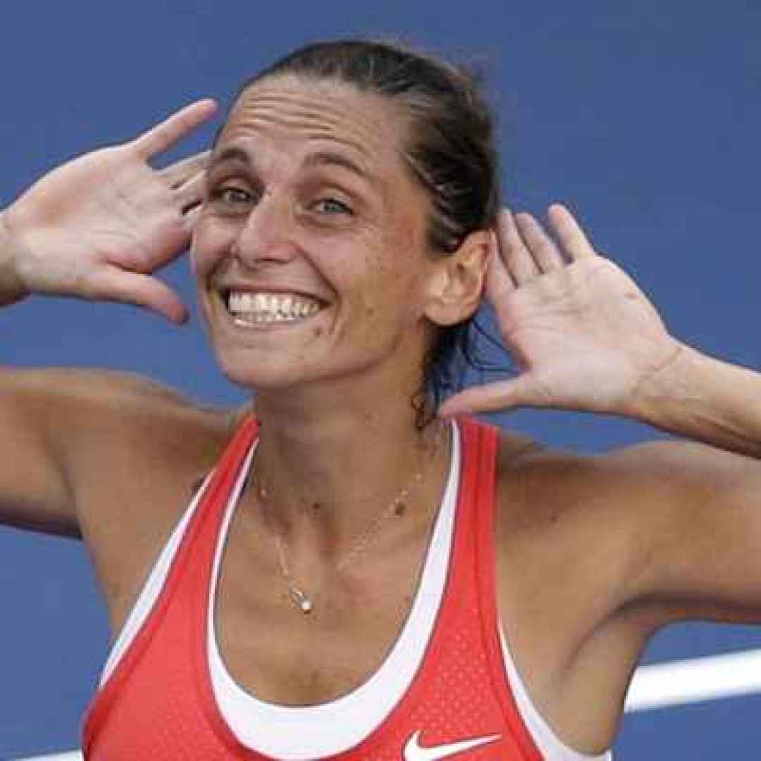 diggita's tweet photo. #RobertaVinci saluta il #tennis.. https://t.co/gL2OJT7dPq https://t.co/bgFFaXKVzV