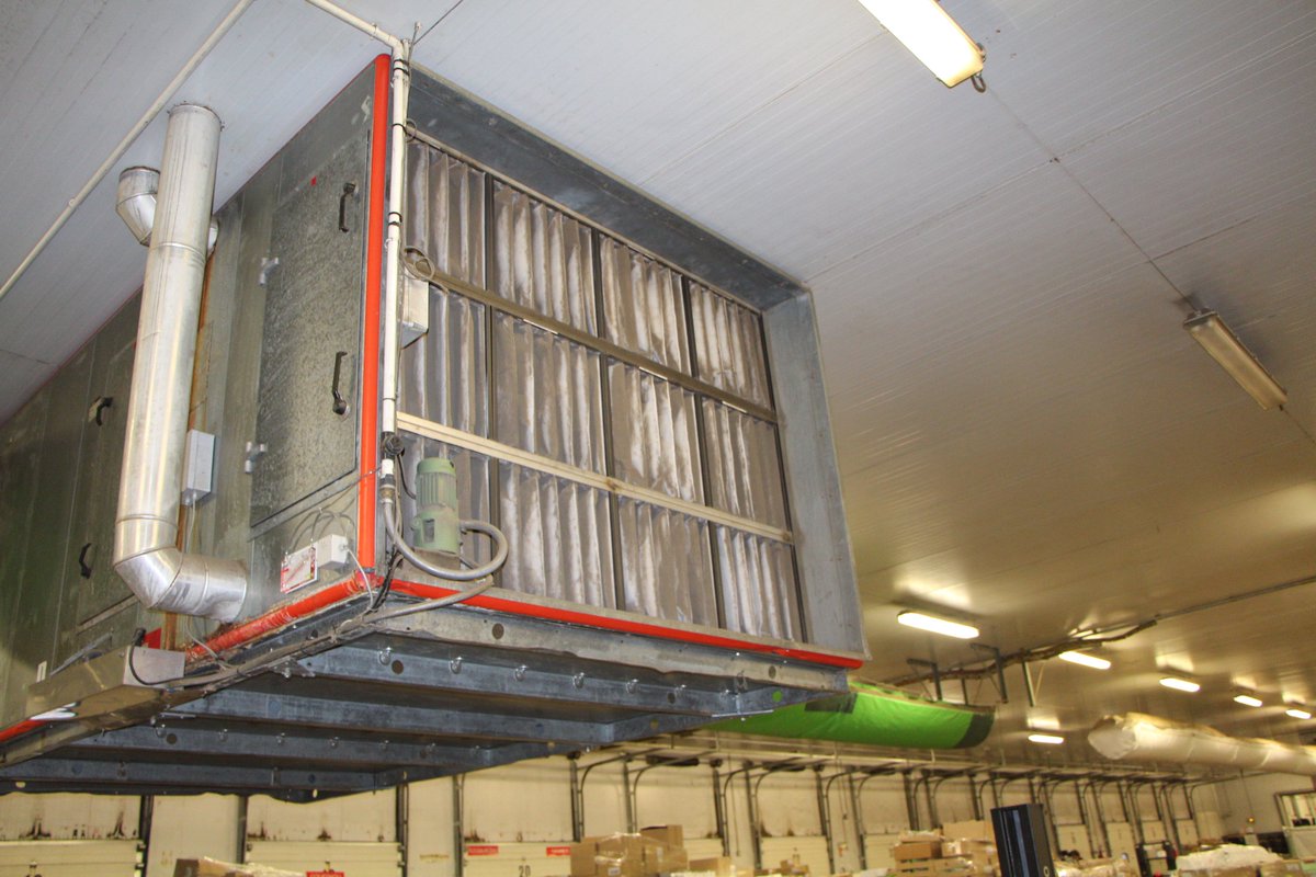 Isofilter_ESP's tweet image. #Filtros #bolsas con marco galvanizado colocado antes de los intercambiadores en una sala de preparación #frío positivo. ¡Ahora también disponible con un marco de cartón! #IsofilterFiltracion #filter