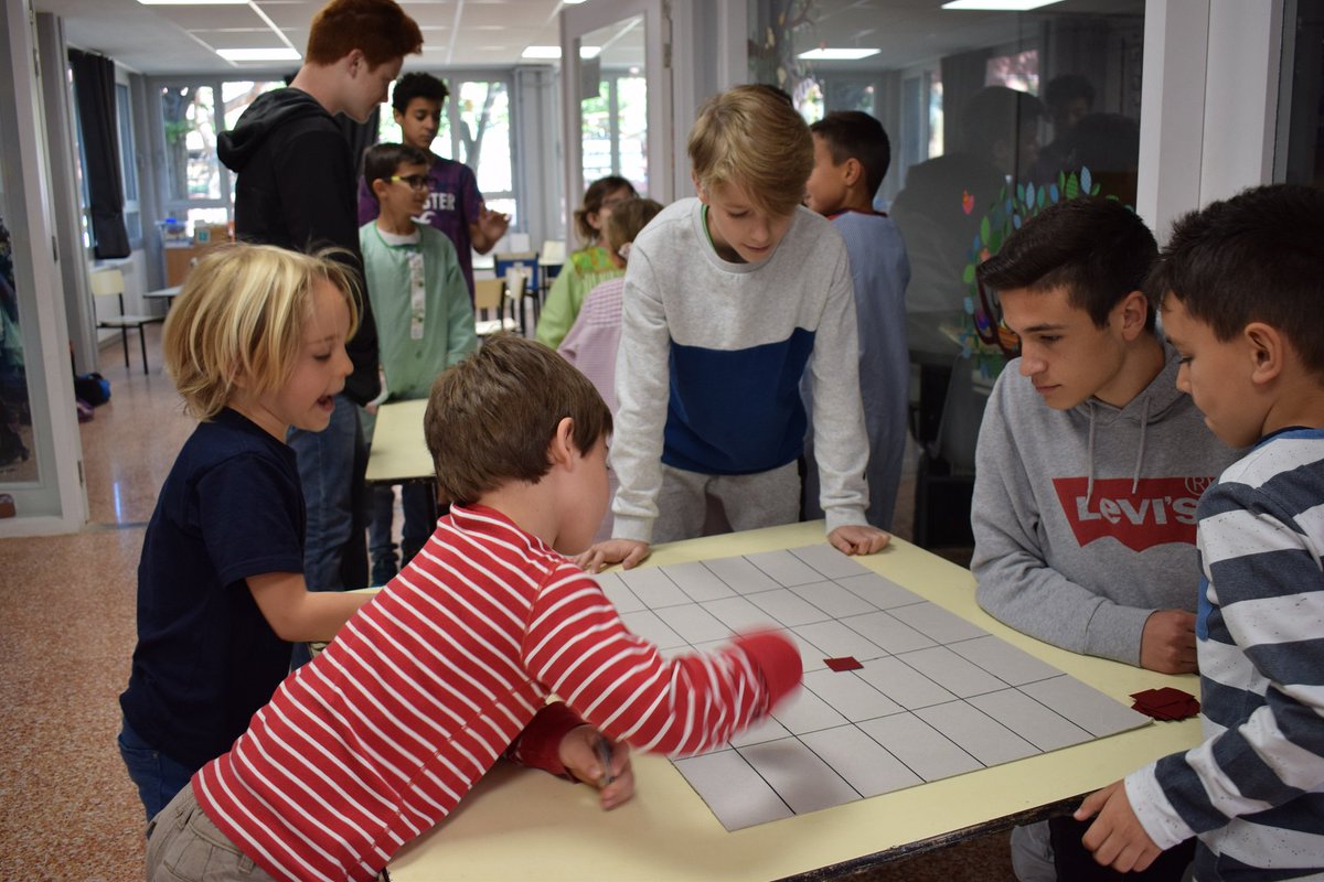 escolagem's tweet photo. El Dia escolar de les matemàtiques vam fer gimcanes, vam resoldre cooperativament problemes de lògica i raonament, 1r i 2n d'ESO van preparar activitats per als de primària. A infantil van fer activitats matemàtiques.
#GEMprimària #GEMinfantil #GEMsecundària #diadelesmatematiques https://t.co/s5toOaMo65
