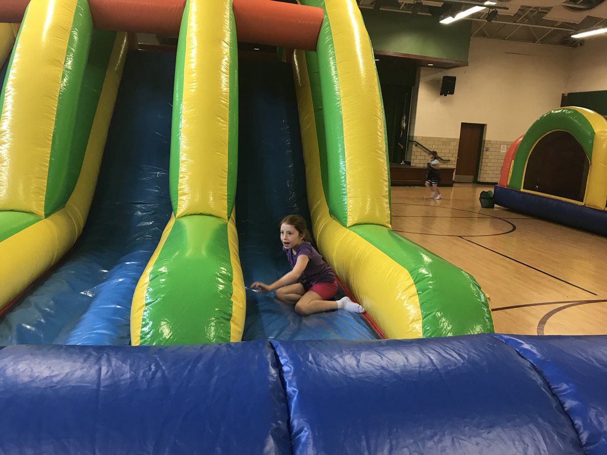 SmythSchools's tweet photo. Spring Fling End of School Year Celebration at Marion Elementary 🎊🎉#ourstudentsarestars https://t.co/LB5VG65YpW