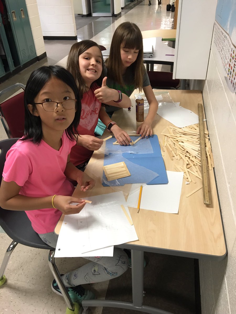 lynnsurico's tweet photo. Bridge making has commenced - a little loud but we are off to a great start. π Which one will be the strongest?? #4thTAP #kip109 #engage109 https://t.co/ZmT3S03Anu