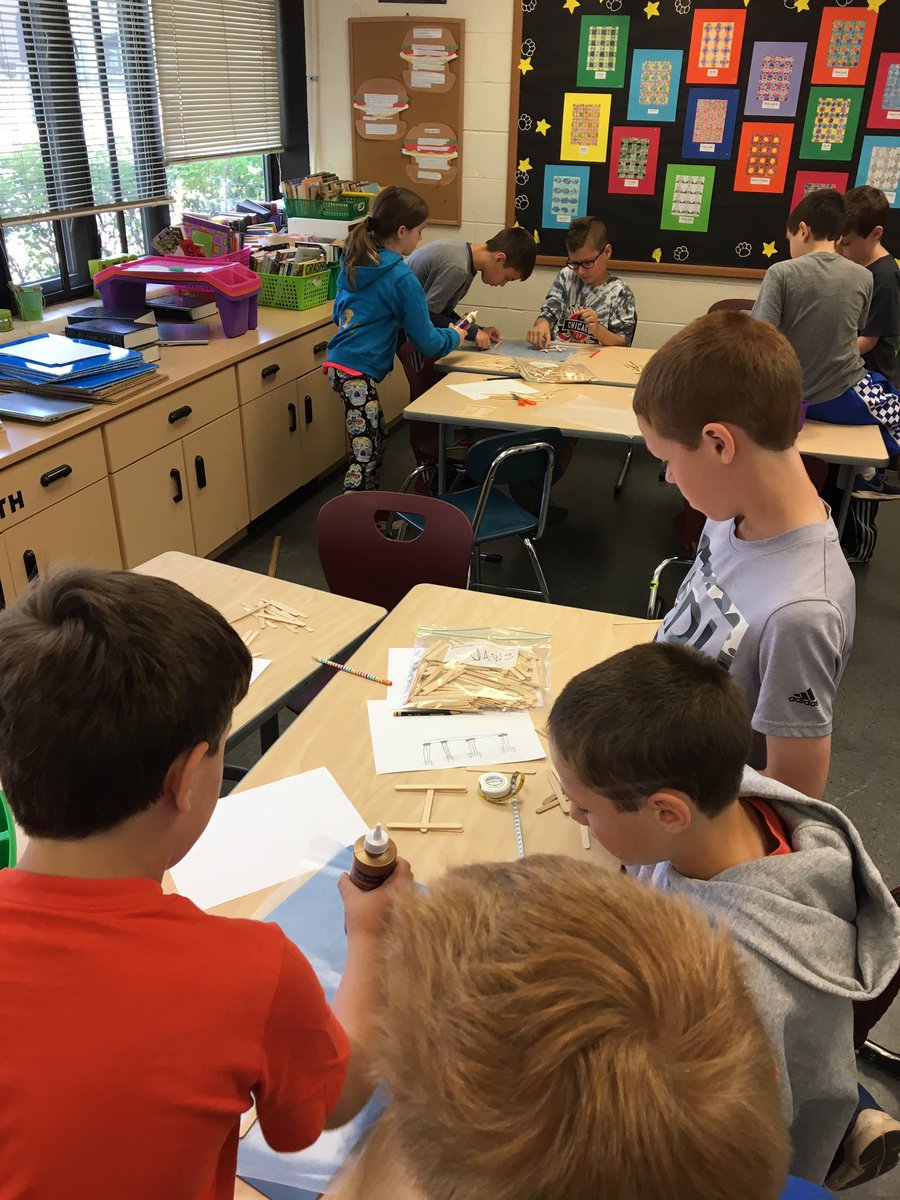 lynnsurico's tweet photo. Bridge making has commenced - a little loud but we are off to a great start. π Which one will be the strongest?? #4thTAP #kip109 #engage109 https://t.co/ZmT3S03Anu