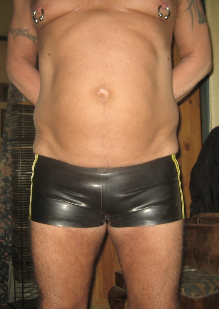 rubbermud's tweet photo. Making nibbles for the FetClub Party on Sunday. Think I'm appropriately dressed? https://t.co/eN0NRo9jjb