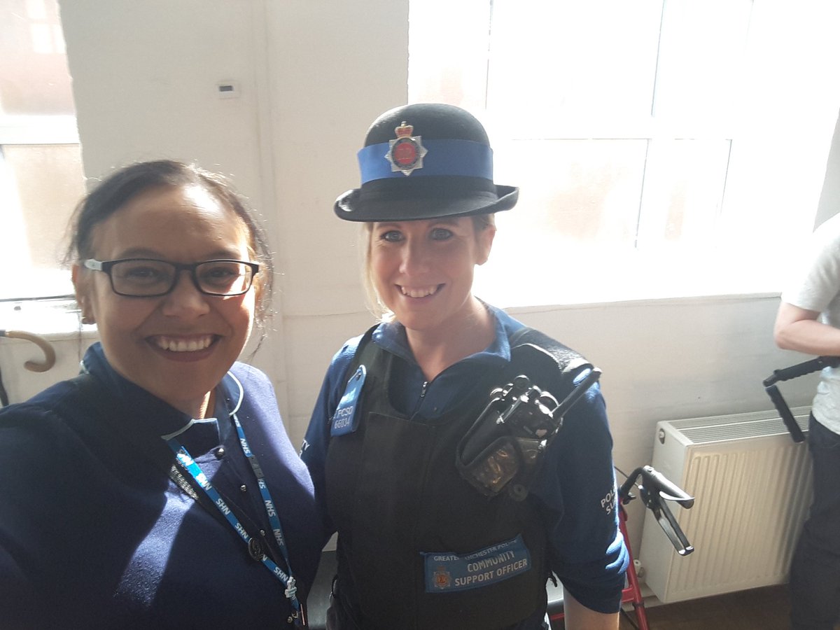 gillylee's tweet photo. Fab to see Jacqueline @chorltongoodnei, love systems working @GMPDidsbury !!! @charleskod @GMPLongsight looking forward to hearing how the NHS70 Windrush70  festival &amp; walk plans are progressing. Thx for support ❤ #OneTeamMcr @mcrlco @ITrodden @drsohailmunshi @MichaelMcCourt1 https://t.co/91XopXO36A