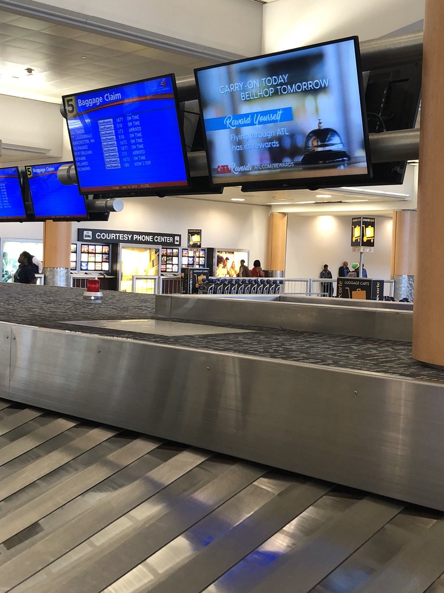 Thanksagain's tweet image. Doing an advertising walk-thru at @ATLairport gearing up for #superbowl2019 here in Atlanta❤️🏙 #atlrewards