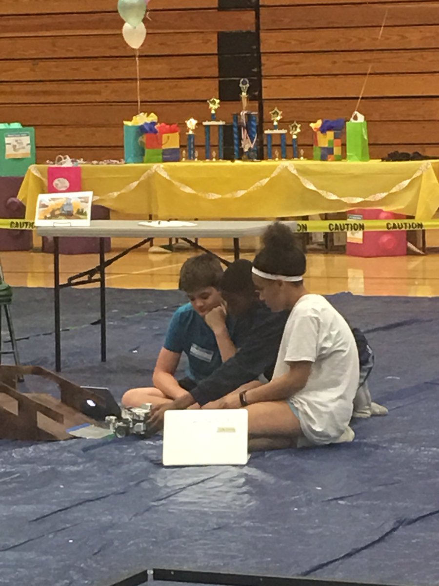 sheilablue7's tweet photo. Great things going on at the Middle School Robotics competition at Pinecrest High School! #ncrobotics @CCMS_MCS @WestPine https://t.co/C3wG868UOw