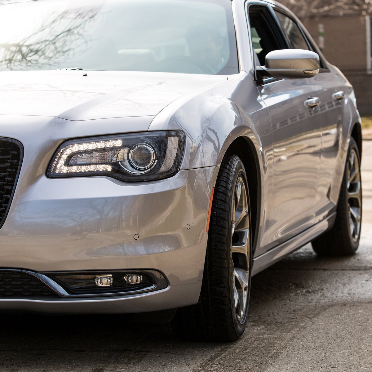 Chrysler's tweet photo. Highway drive handled. ✔️ #Chrysler #300style https://t.co/Vzw1PwmF9u