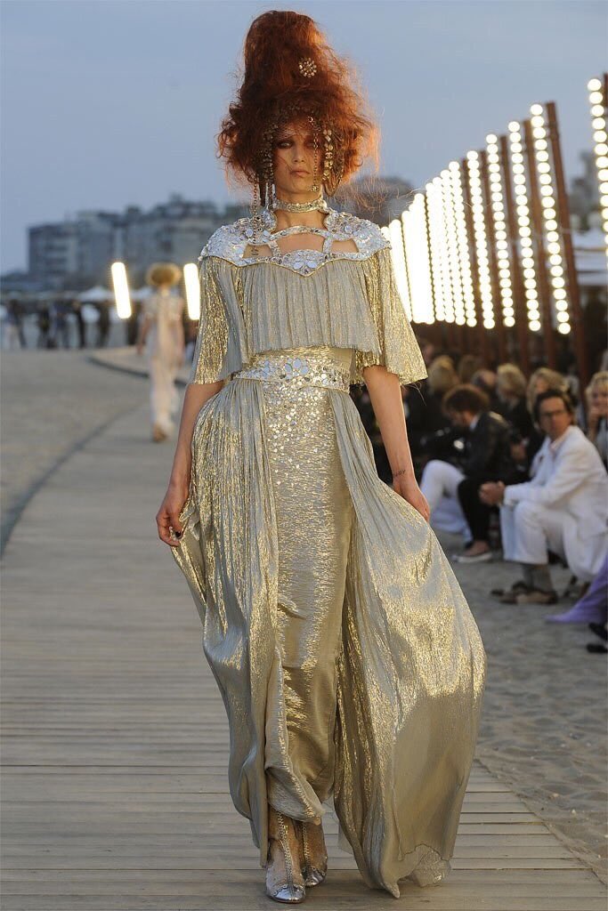 The Fashion Court on Twitter: "Vanessa Paradis wore a #CHANEL Resort 2010 embellished gown to the #KnifeandHeart (#UnCouteauDansLeCoeur) premiere during the 2018 Cannes Film Festival. #Cannes2018 https://t.co/wcgrgyDiEs… https://t.co/FFK0iIylsS"