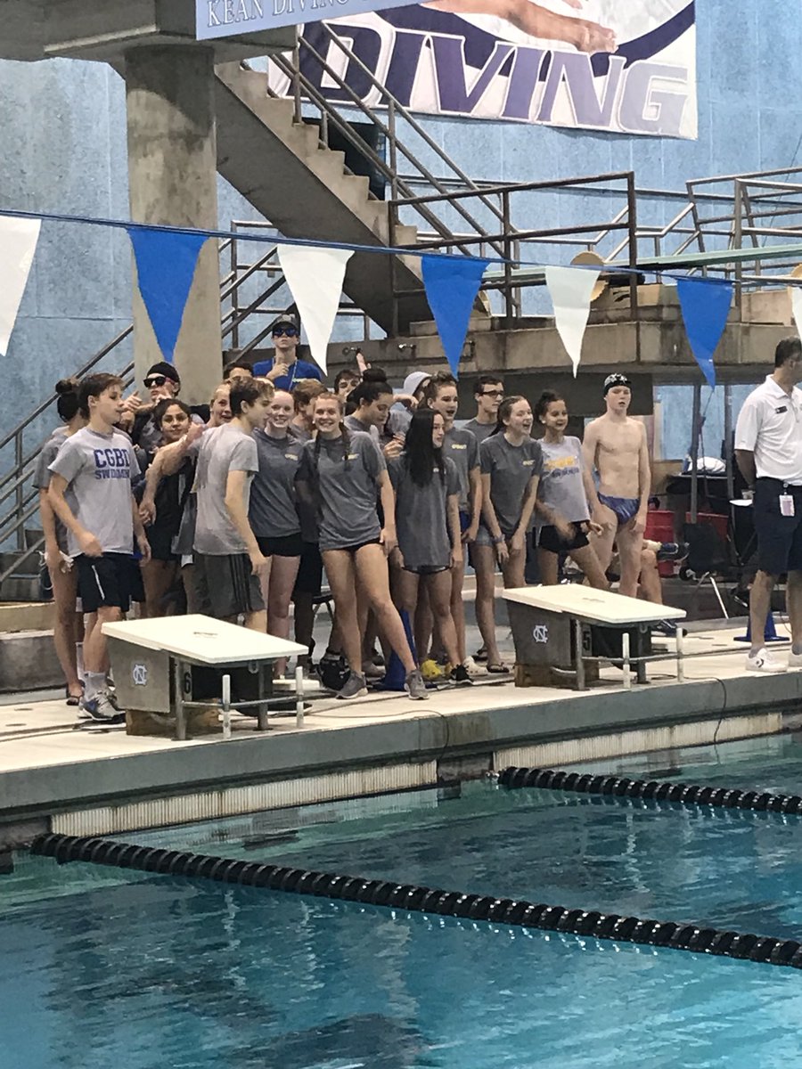 CGBD_SwimTeam's tweet image. Meet on The Hill Prelim Fun! #Day1 #FastSwims #CGBDStrong