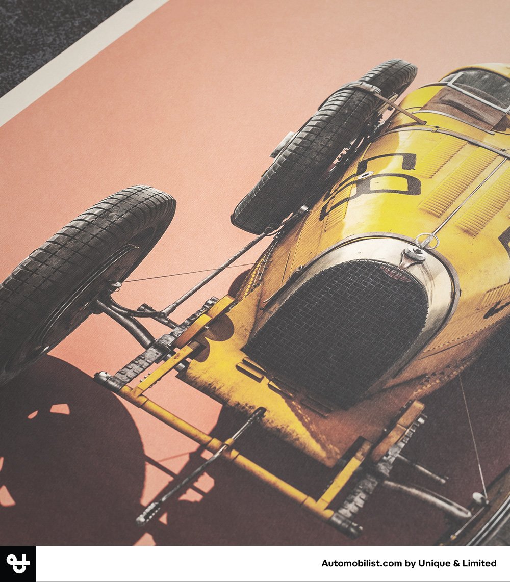 uniquelimited's tweet photo. We are true fans of the classic cars and Bugatti T35 is one of our all-time favorites. Check out this poster by @IAmAutomobilist
https://t.co/6oPdkg4B7k
#Bugatti #BugattiT35 #IAmAutomobilist #poster https://t.co/2BtFrO0B2G