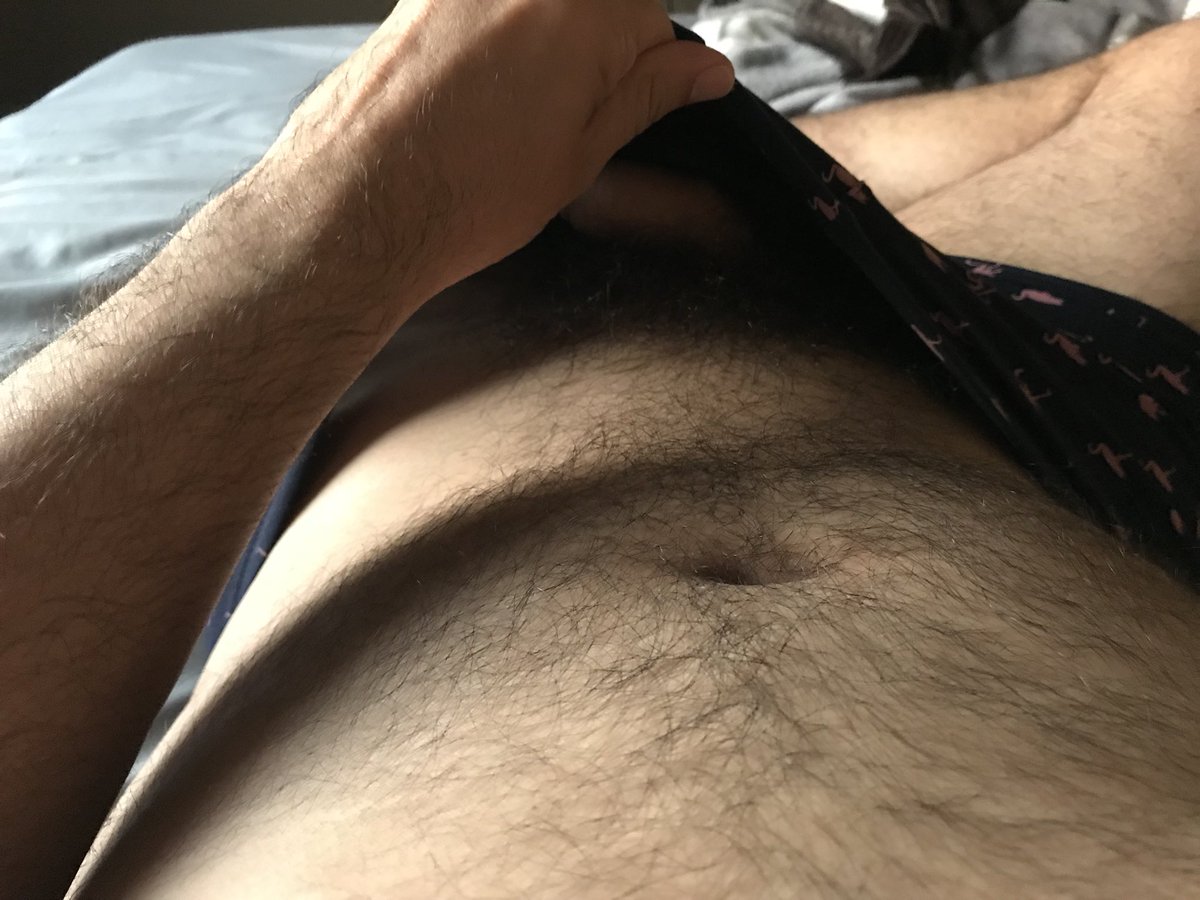 Compas, este fin voy a andar fuera de la cuenta! Es por eso que les voy a mandar de una vez un agarrón y arrimon de Pancho!! Aquí el Pancho estaba a punto de despertar!