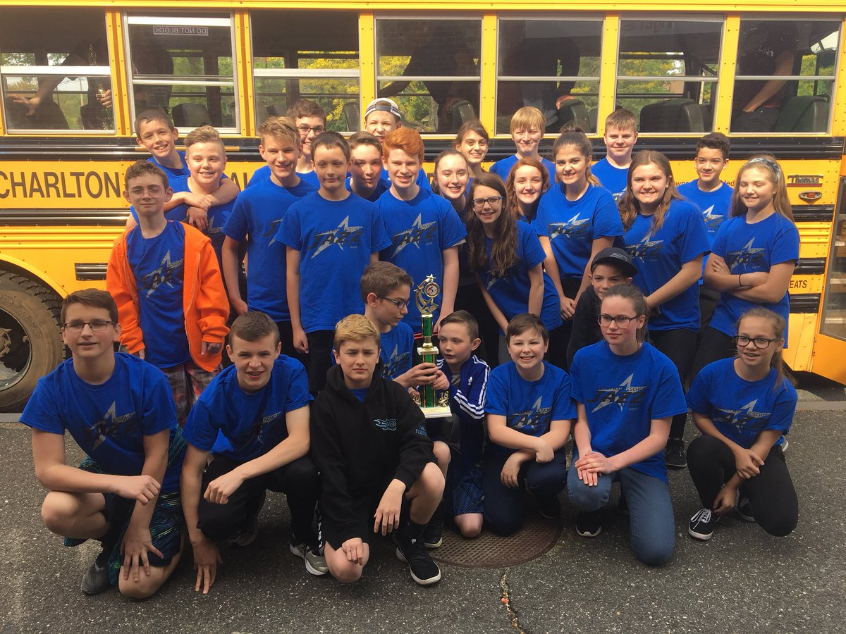 cmsnow2000's tweet image. Having a great time at Six Flags!