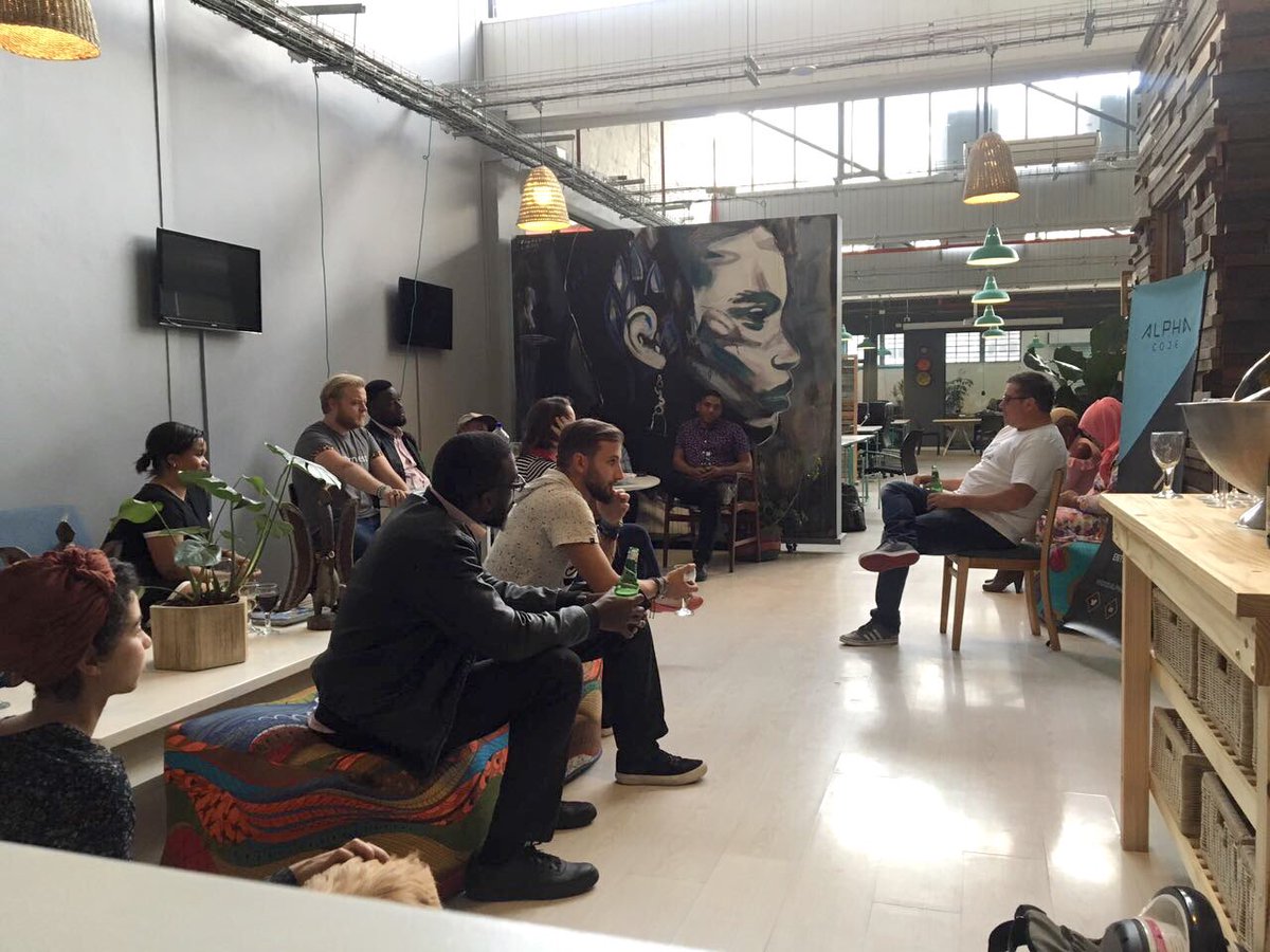 Friday afternoons are about #soapboxsessions at #MESTcapetown with <a href="/alphacode_club/">AlphaCode Club</a> featuring <a href="/ilovezoona/">Zoona</a> on the soapbox this week. <a href="/MESTAfrica/">MEST Africa</a>