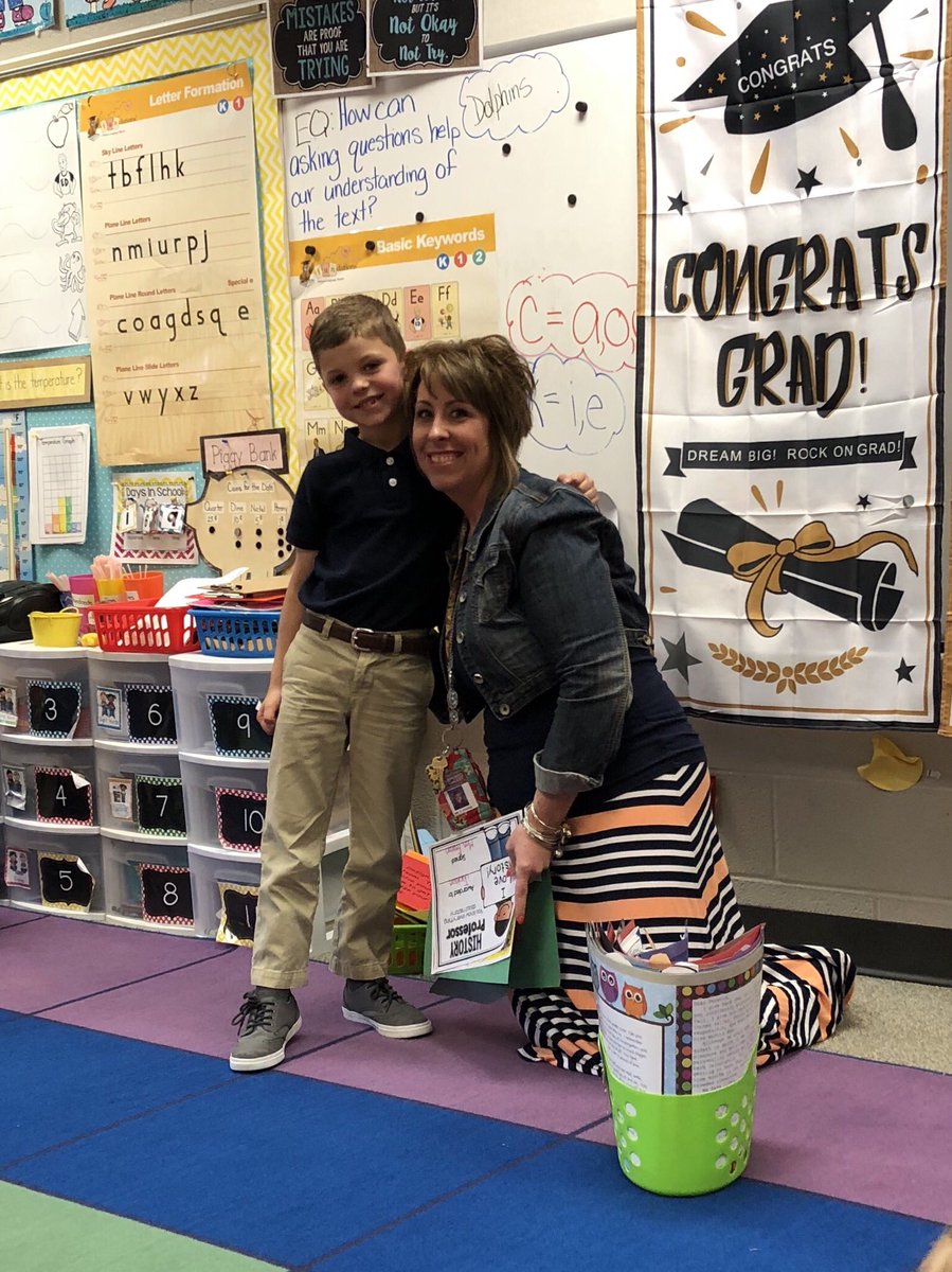 ali_cernik's tweet photo. So grateful for everything Jackson has learned this year!! He is a smarter and kinder boy because of you!!! @fearonskinders 👩🏻‍🏫📚💕🤗 https://t.co/3QoOMdGTqP