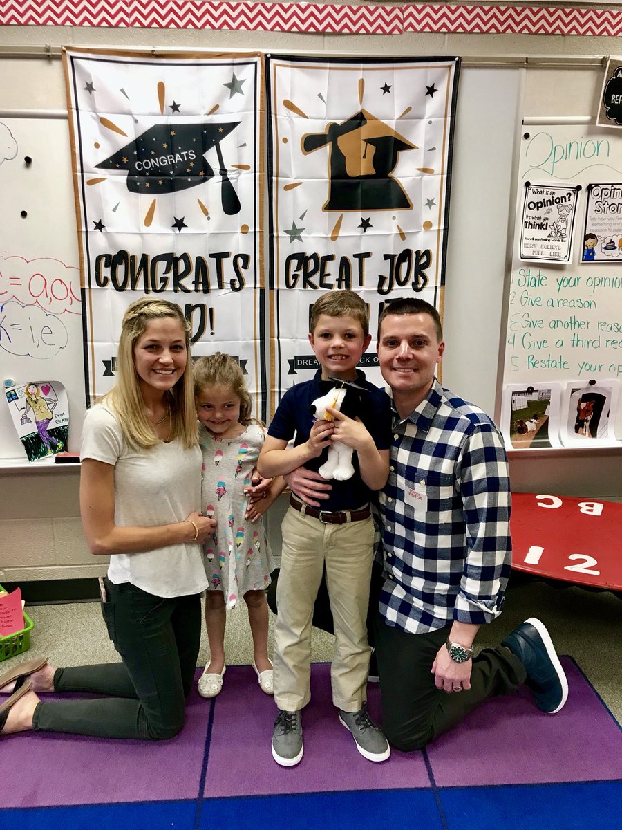 ali_cernik's tweet photo. So grateful for everything Jackson has learned this year!! He is a smarter and kinder boy because of you!!! @fearonskinders 👩🏻‍🏫📚💕🤗 https://t.co/3QoOMdGTqP