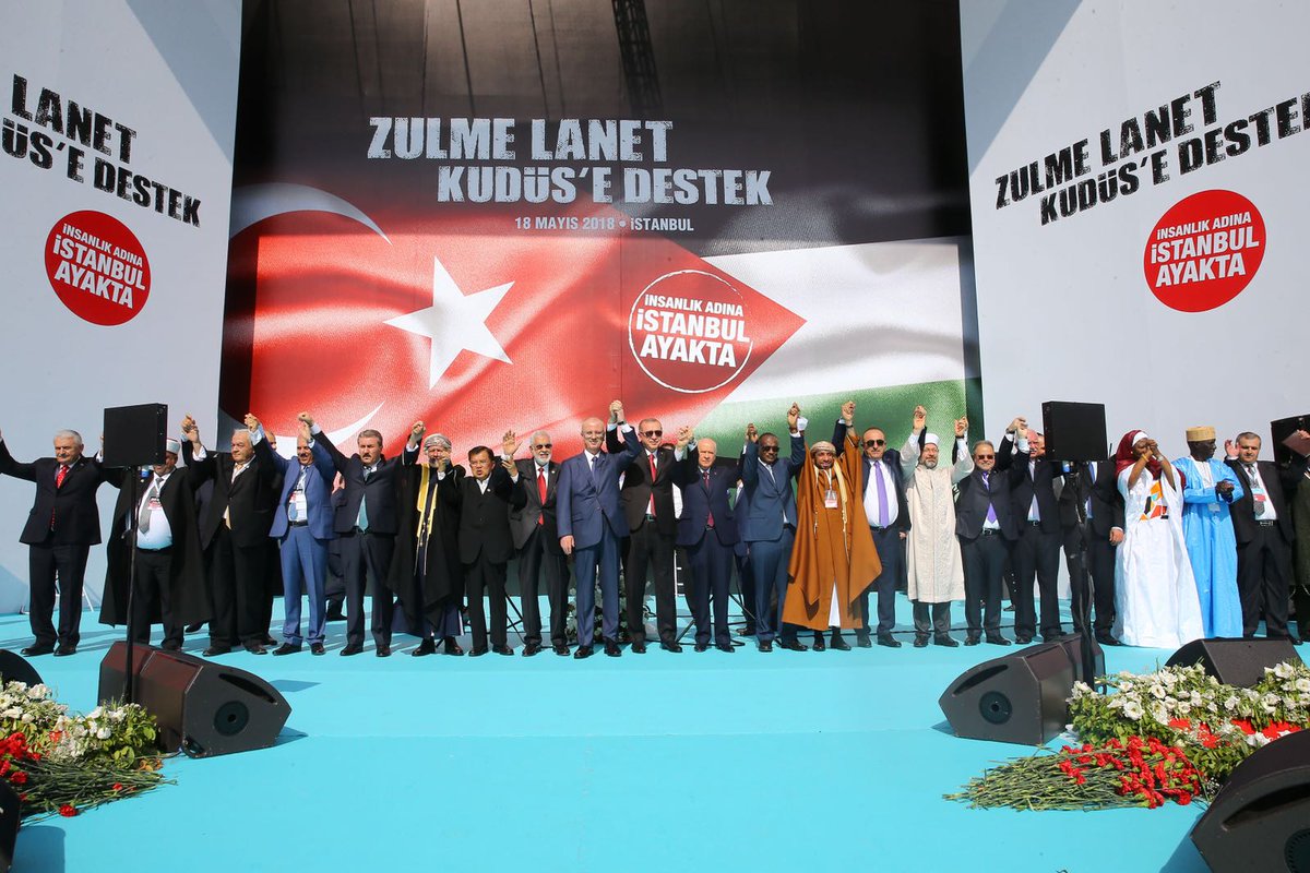 tcbestepe_ar's tweet photo. الرئيس أردوغان يلقي كلمة في تجمّع "اللعنة على الظلم والدعم للقدس" بإسطنبول https://t.co/HAJDthJH0V
