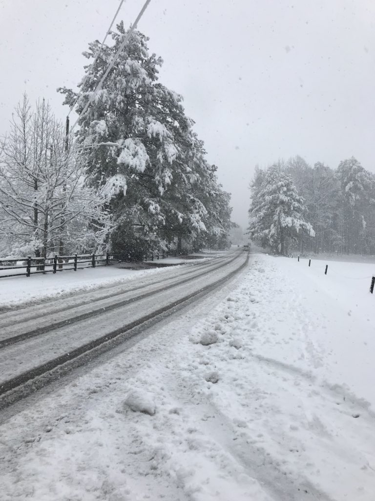 KayYowFund's tweet photo. Remember that time we said, “I can’t wait to play more golf?!” Now is the time! Can’t wait to tee it up at #Lochmere tomorrow! https://t.co/0WyJSfck2E