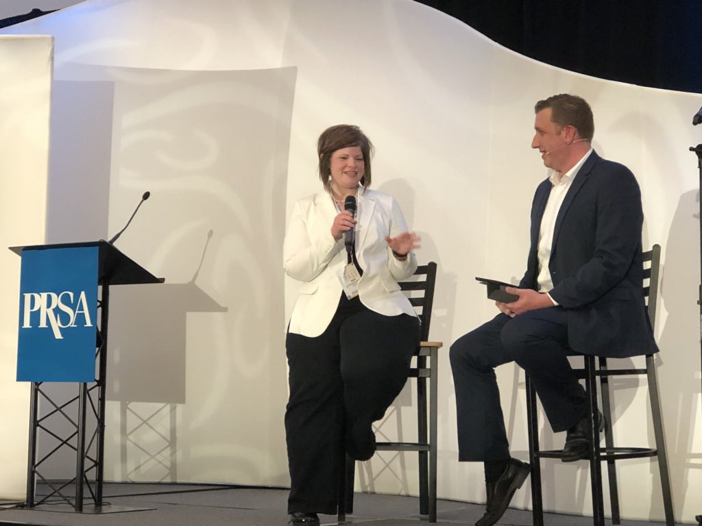 elisabeth_wang's tweet photo. Connecting with others can be validating -@ericamgoodwin on importance of social networking #PRSAConnect https://t.co/okkhhvybEZ