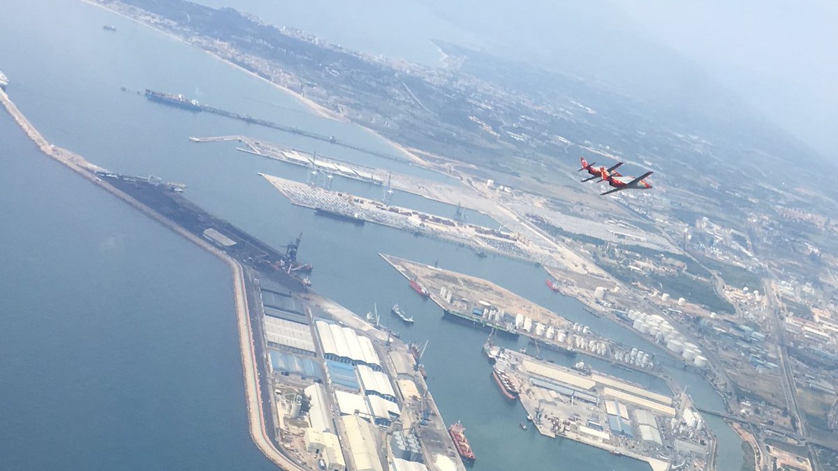 patrullaguila's tweet photo. La Patrulla Águila ya está en Tarragona donde ha completado su ensayo con éxito. Os esperamos el domingo en el Balcón del Mediterraneo https://t.co/f3D0Z2iRX1