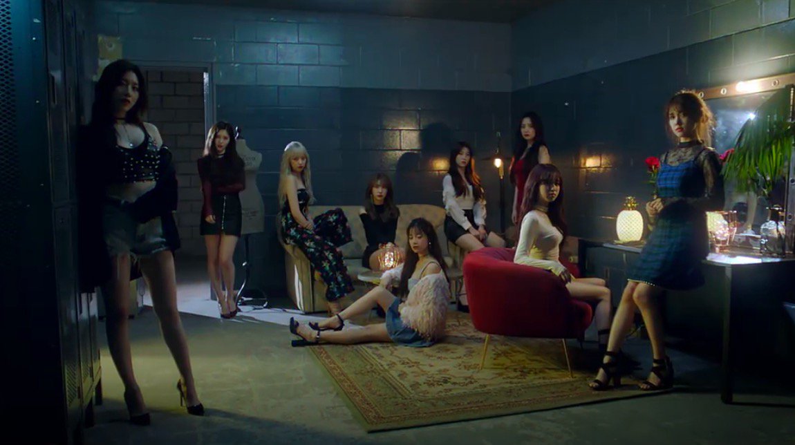 soompi's tweet photo. WATCH: “The Unit” Girl Group #UNI_T Makes Debut With Sizzling MV For “No More” 
https://t.co/tQmnWlIYM3 https://t.co/2ekqSYGlmM