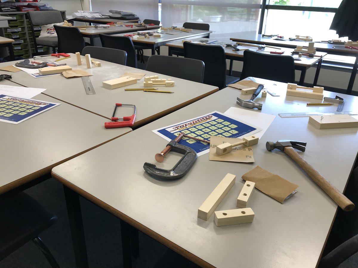 heppdt's tweet photo. Tremendous morning with Y6 @SpringvalePS - great attitude, engagement and independent skills #LiteracyInDT #NumeracyInDT #catapults #GirlsWin https://t.co/QOB7Mj6Jhd