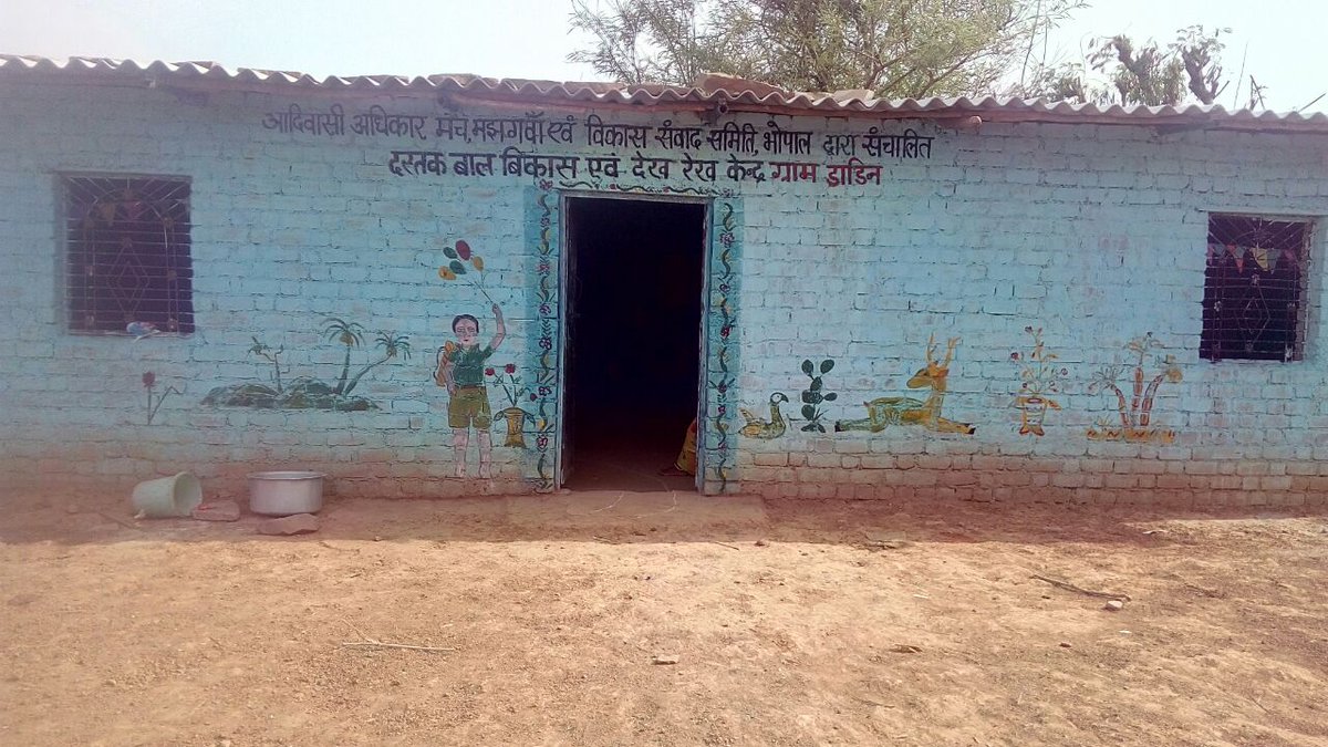vikassamvad's tweet photo. Dastak ECCD center in dadin village of Satna. This center has set with help of community.  #dastak #vikassamvad https://t.co/XzIK3FqDe2
