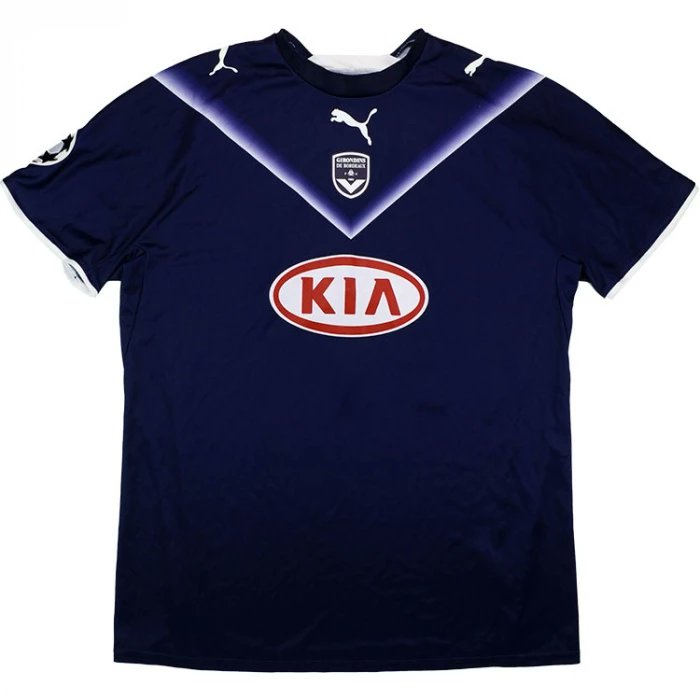 santi_bauza's tweet photo. @LaCasacaBlog #VTLC Bordeaux metió al menos 4 años seguidos de #CasacasConEscudoCentrado entre 2004/05 y 2007/08 https://t.co/MwRbwHuACU