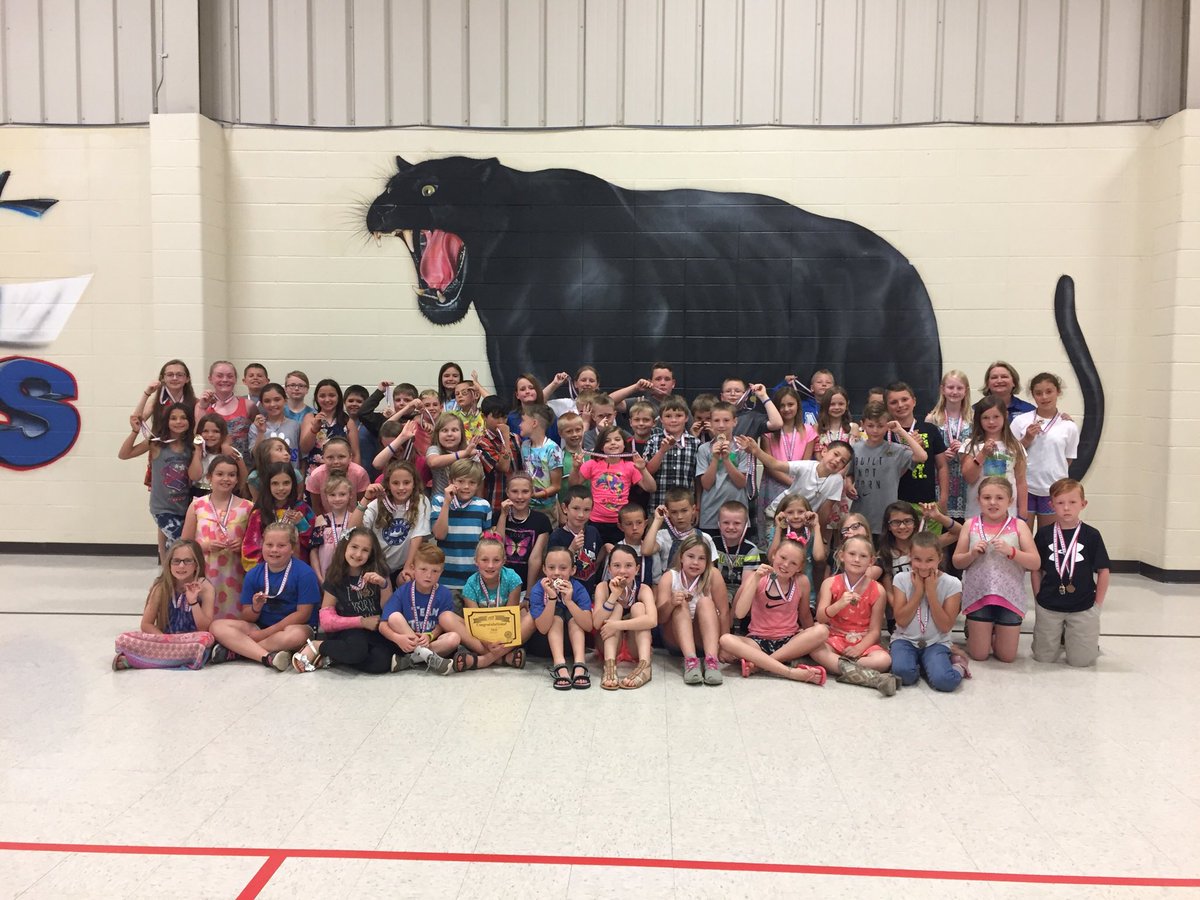 BookLady3982's tweet photo. All of these Winners of Medals for Reading Counts!! Way to go MCE Elementary! MCE, where Reading Counts! Have a great summer and keep Reading!😊❤️📚 #mceloves https://t.co/5UvNaTAnf4