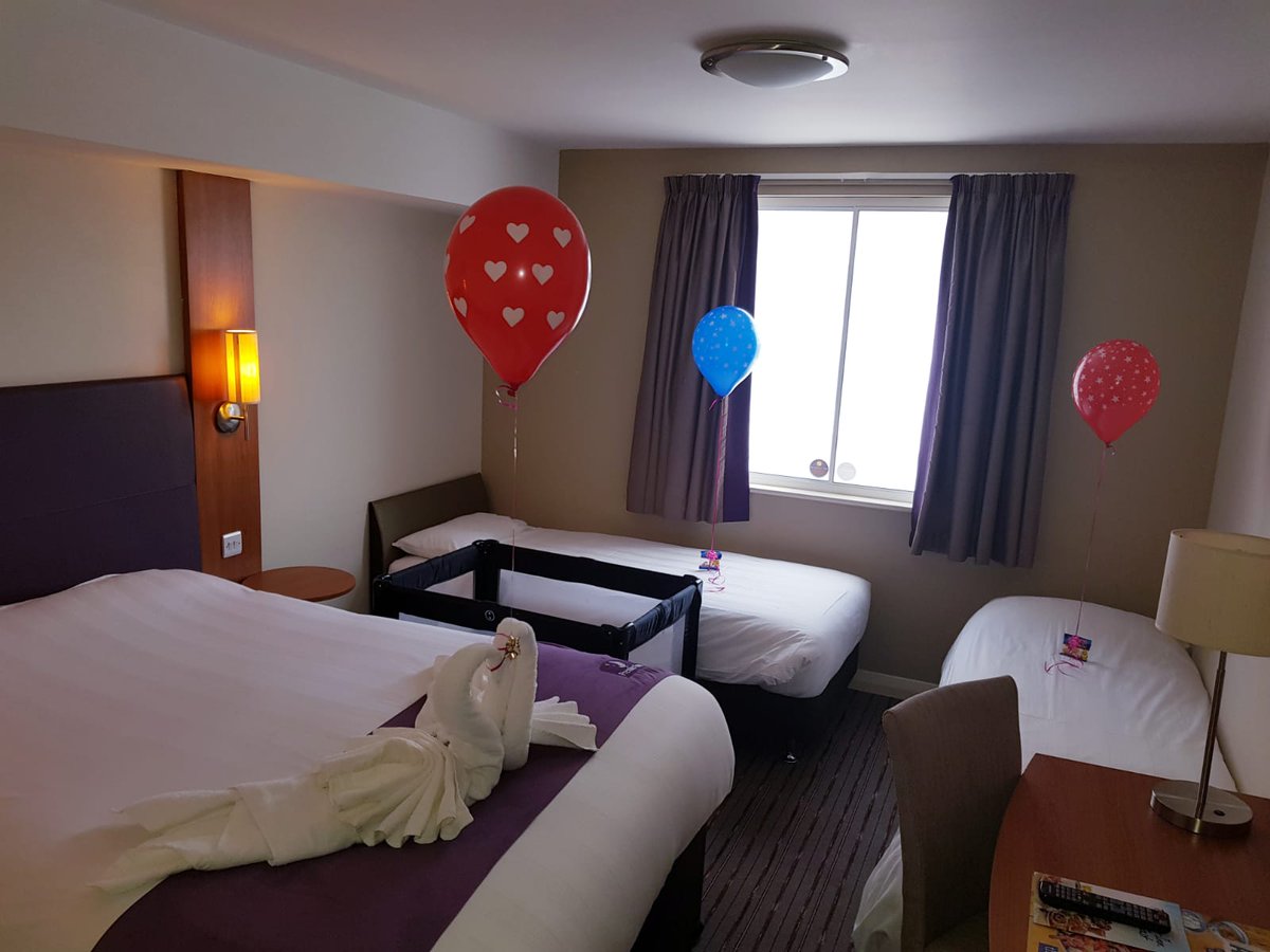 Anniversary and special occasions over the busy weekend...<a href="/PISunburyKP/">PI SunburyKemptonPrk</a> <a href="/DanCunningham93/">Daniel Cunningham</a> <a href="/icaspi/">Isaias Castro</a> <a href="/dls29411/">Darrel Sabin</a> <a href="/LauraEvans81/">Laura EvansWrobleski</a> @SWLondonPI