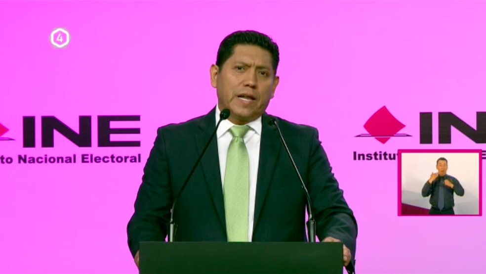 maricelaluna's tweet photo. @SenadoVerdeGto propone dotar de herramientas jurídicas y presupuestales al estado para combatir el crimen organizado. @PVerdeLeon @partidoverdegto https://t.co/qhoibQddwc