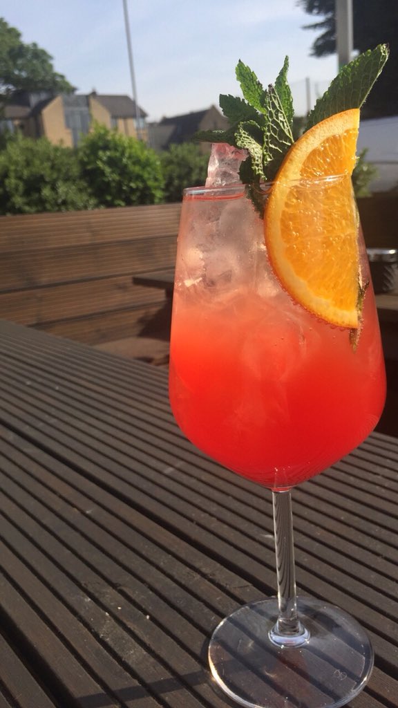 The sun is out. We have a deck. We have Watermelon Aperol Spritz on special until 7pm. We have lots of other tasty delights. Come and join us. #Stillwater #Wandsworth #Tooting #Balham #supportlocal #cajunchicken