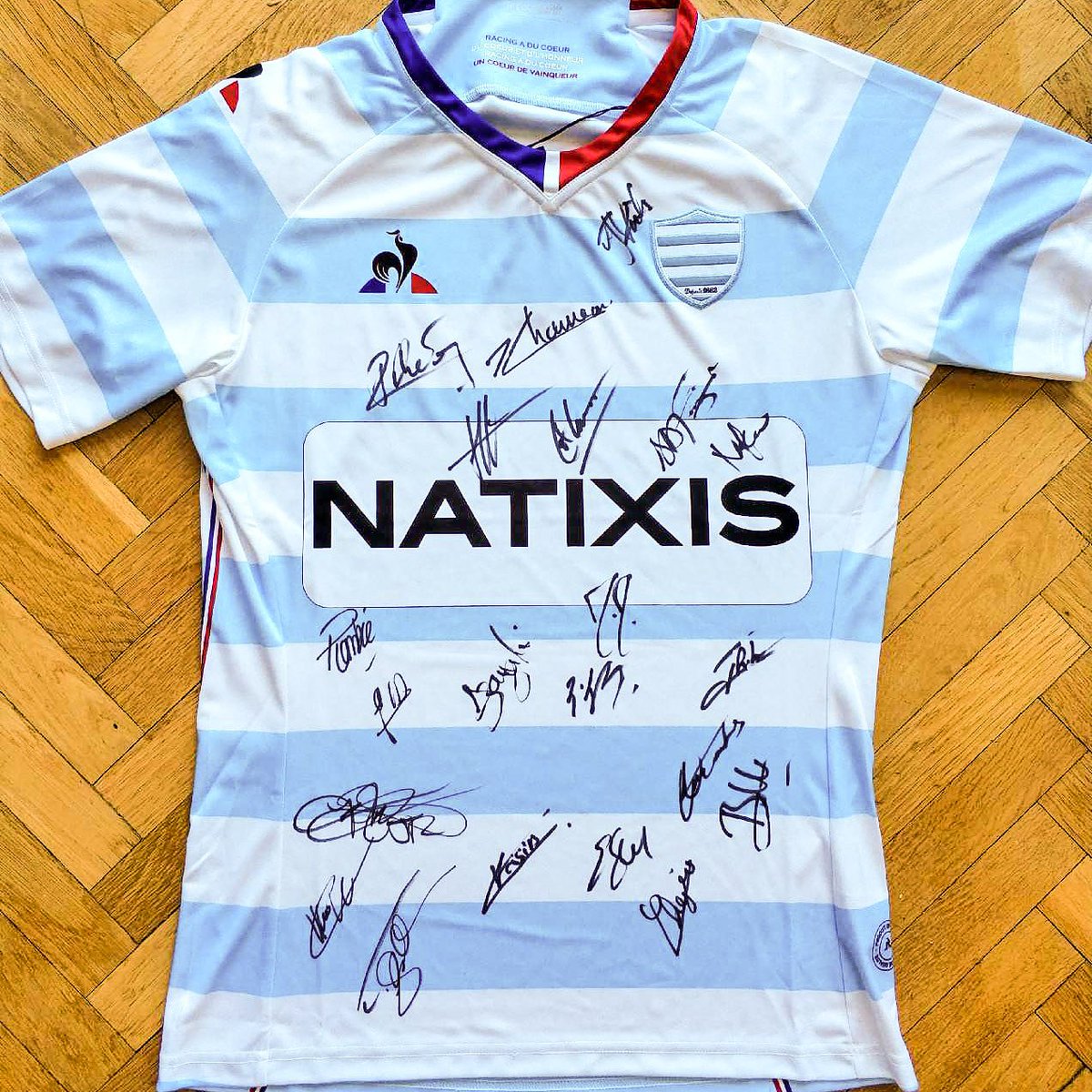 Mimilinne's tweet photo. Merci @UArena 😍😍 #RacingFamily @racing92 https://t.co/HaKZ1uXilB