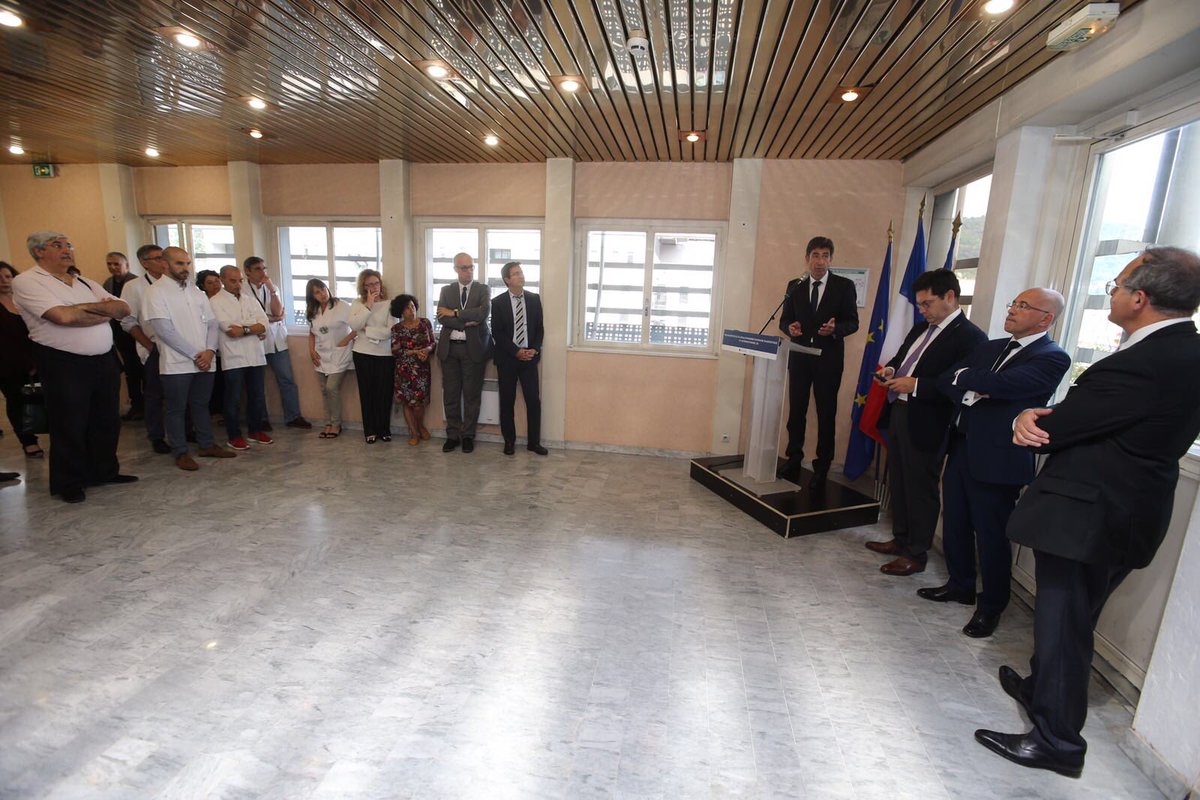 departement06's tweet photo. Le Centre Lacassagne d’envergure, capable de faire bénéficier aux patients des meilleurs traitements, des équipements les + innovants, des savoir-faire les + reconnus & des projets de recherche les + prometteurs dans la lutte contre le #cancer est un véritable atout pr le #Dpt06 https://t.co/fKCTdxce4k