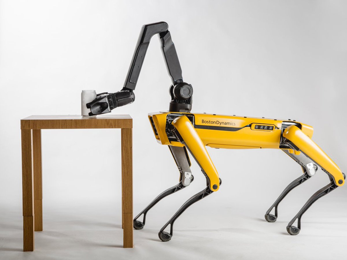AJCDESIGN's tweet image. Inspiration Friday!! Boston Dynamics to start selling SpotMini robot as soon as 2019! 
dezeen.com/2018/05/17/bos…